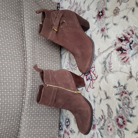 Ralph Lauren Maricia Brown suede bootie - Picture 2 of 7